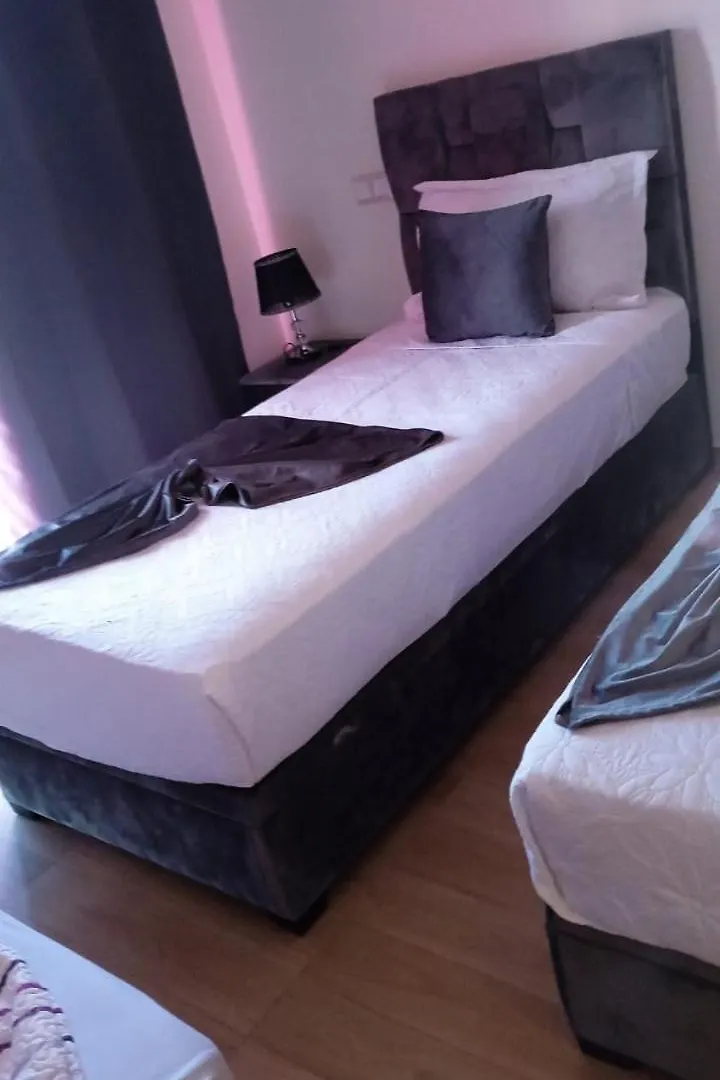 Coralia Appartement Avec Piscine En Location Journaliere A Marrakech Marrakesh Apartment
